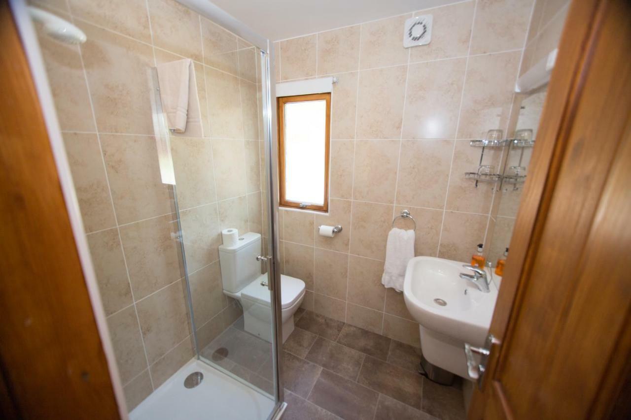 Invercauld Lodges Ballater Ngoại thất bức ảnh