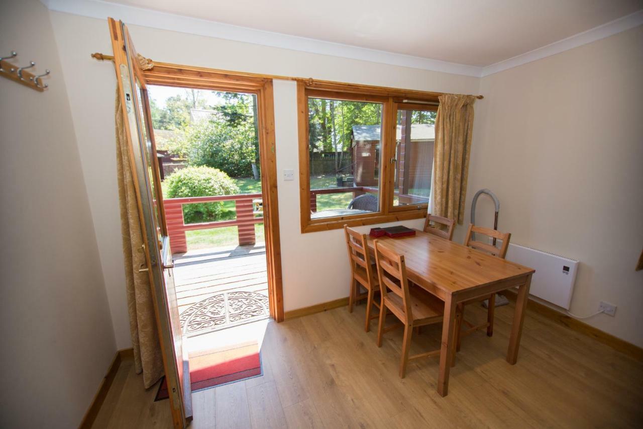Invercauld Lodges Ballater Ngoại thất bức ảnh