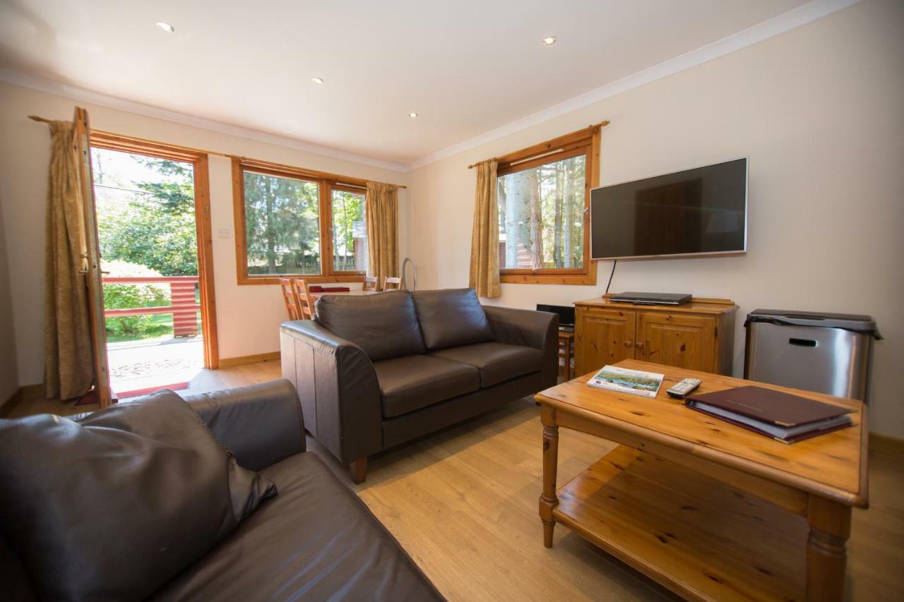Invercauld Lodges Ballater Ngoại thất bức ảnh