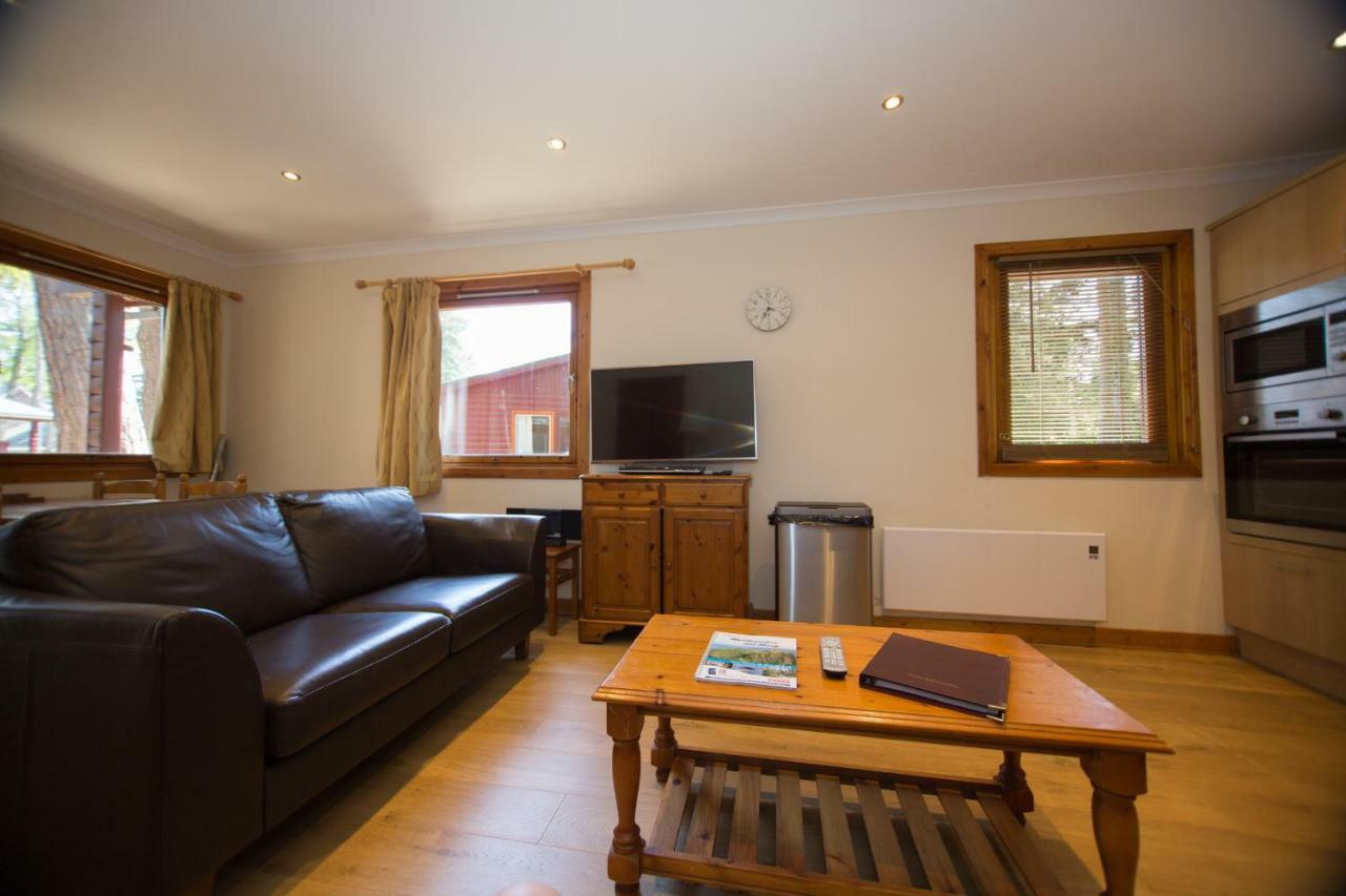 Invercauld Lodges Ballater Ngoại thất bức ảnh