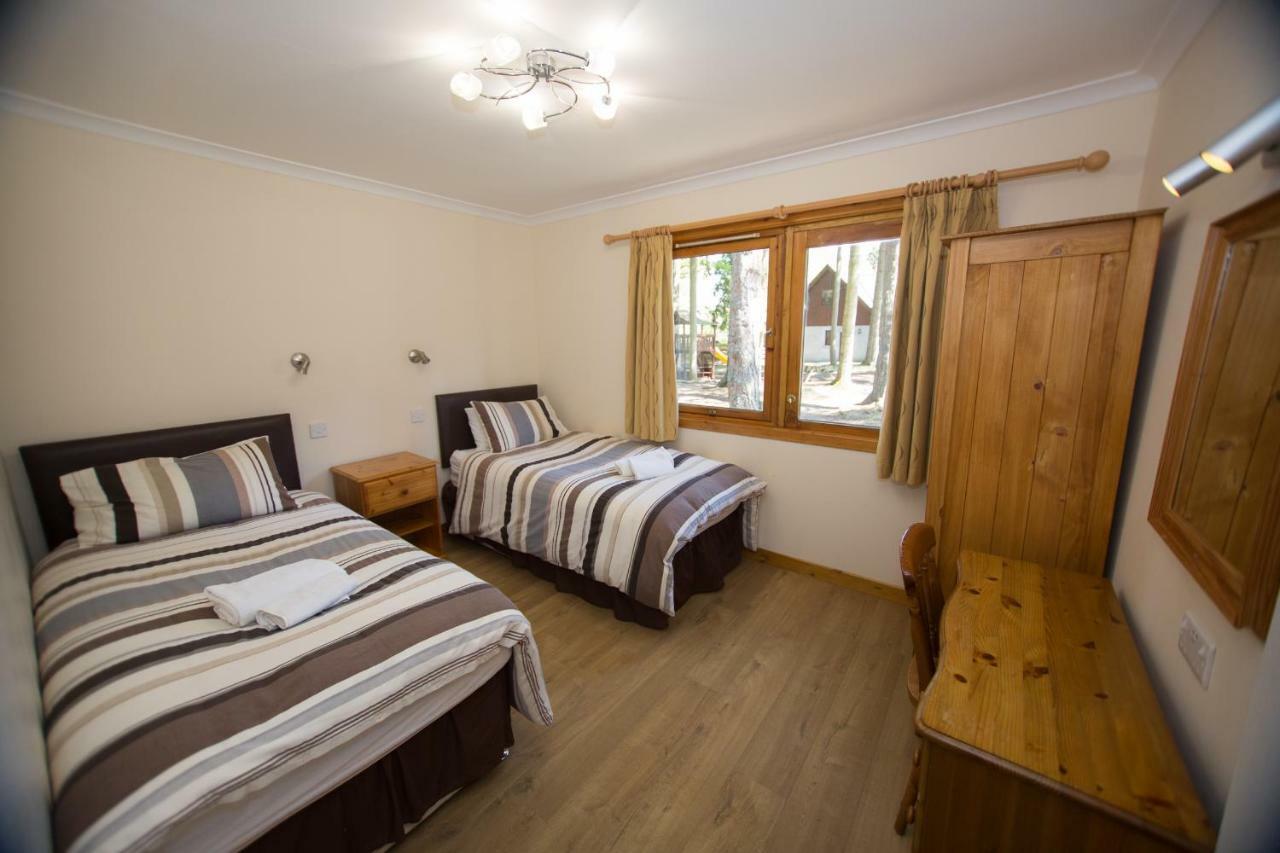 Invercauld Lodges Ballater Ngoại thất bức ảnh