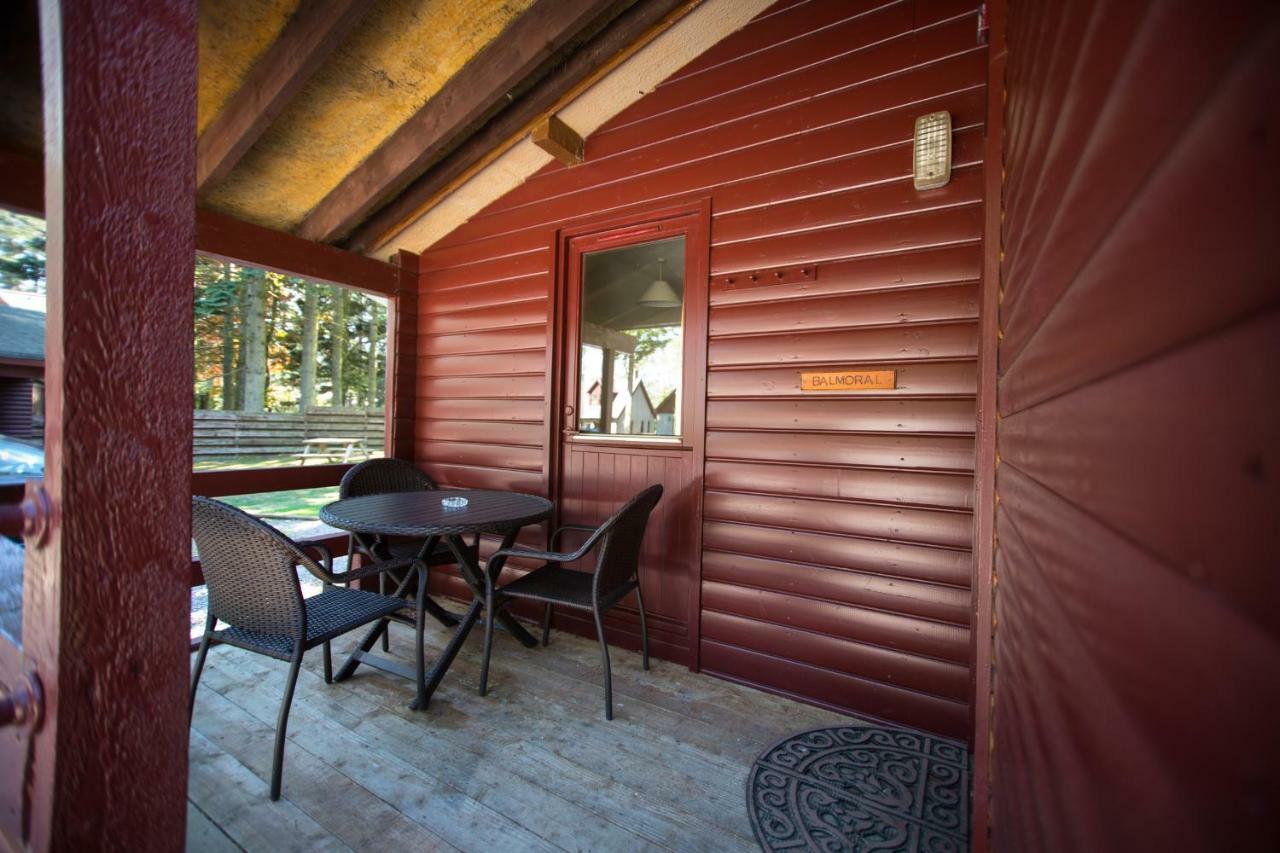 Invercauld Lodges Ballater Ngoại thất bức ảnh