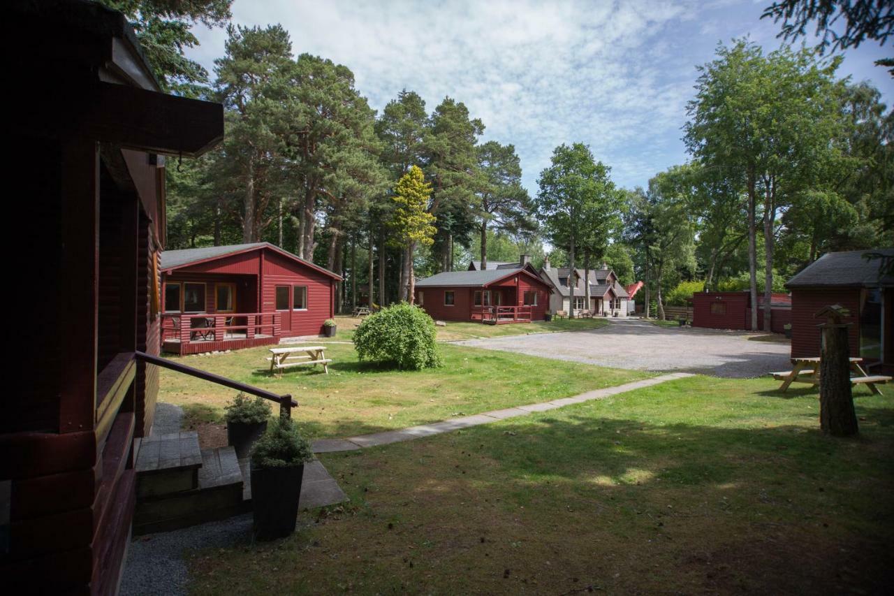 Invercauld Lodges Ballater Ngoại thất bức ảnh