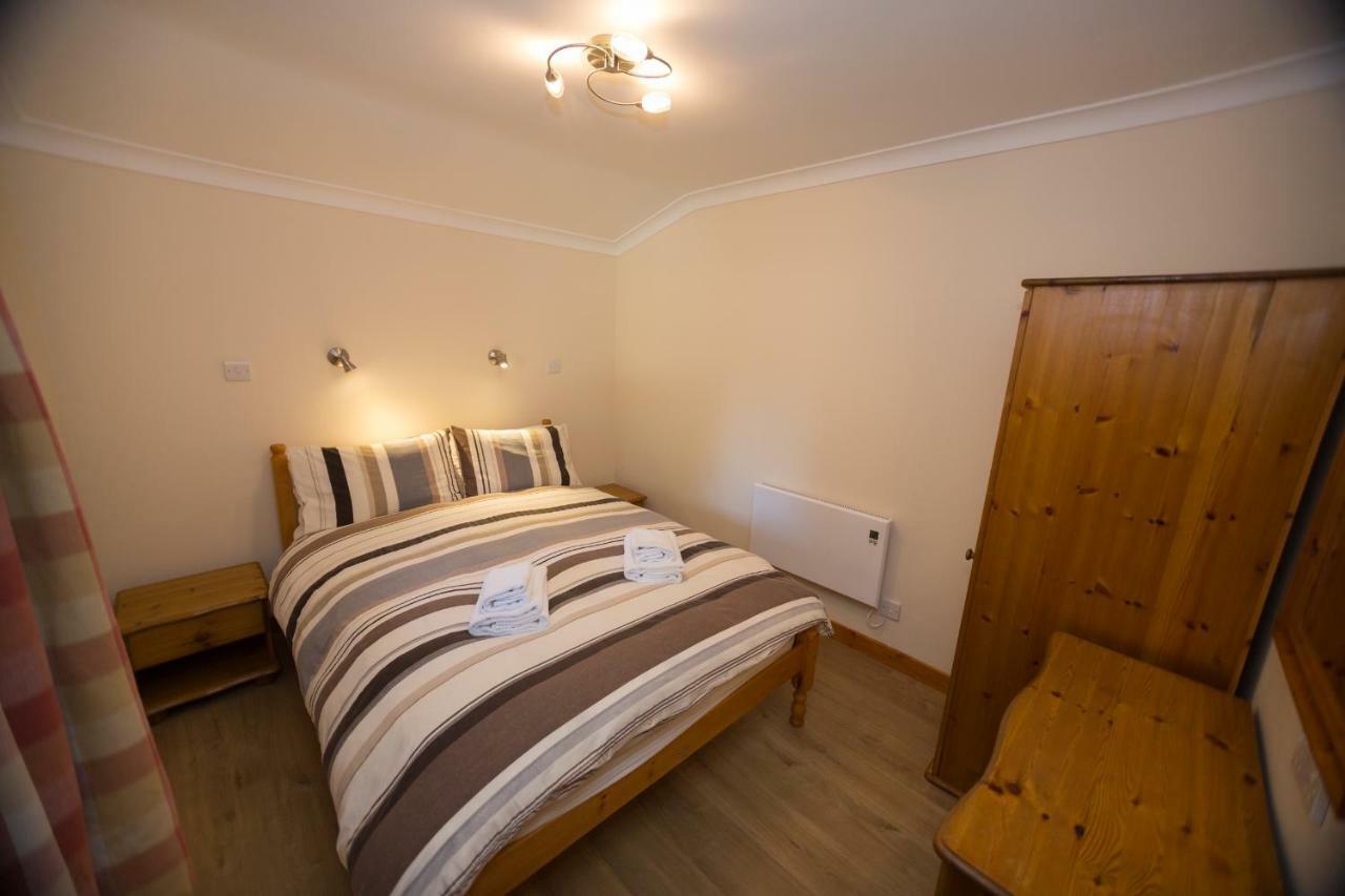 Invercauld Lodges Ballater Ngoại thất bức ảnh