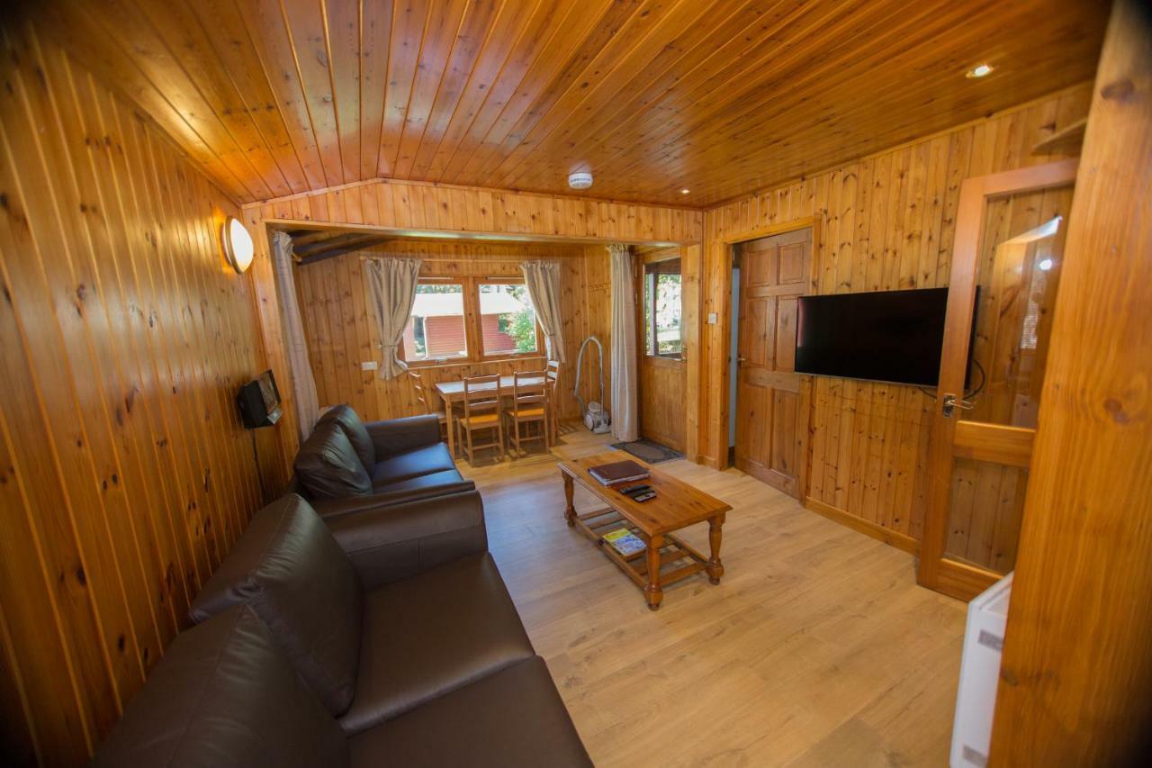 Invercauld Lodges Ballater Ngoại thất bức ảnh