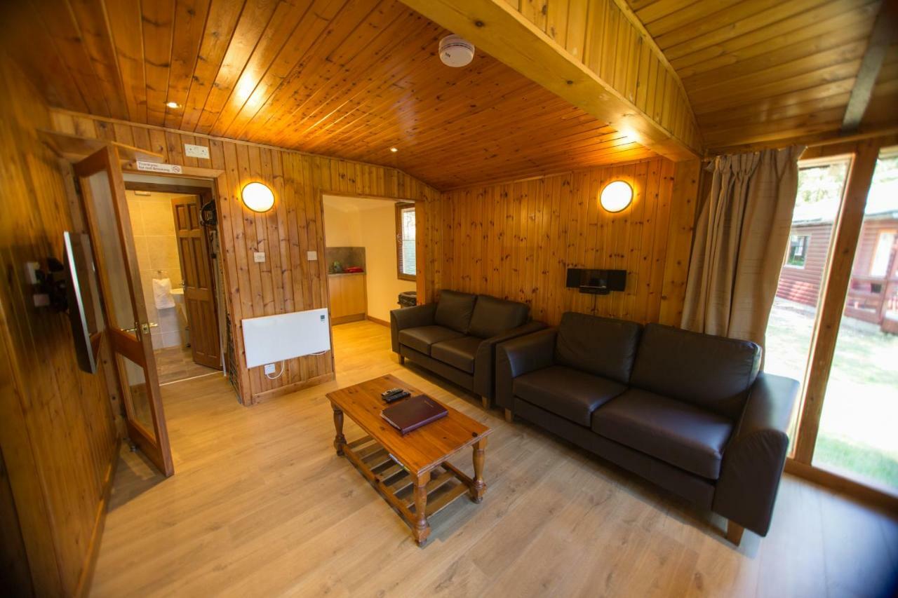 Invercauld Lodges Ballater Ngoại thất bức ảnh