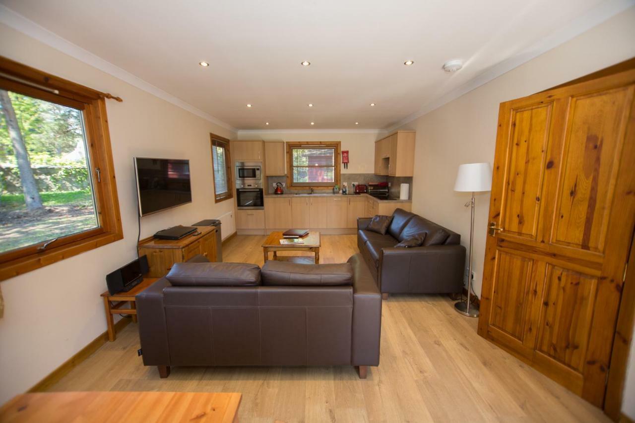 Invercauld Lodges Ballater Ngoại thất bức ảnh